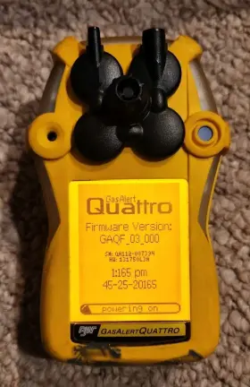 Qa112-007394 Bw Gas Alert Quattro Case And Extras