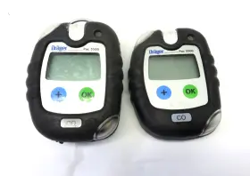 Pac-5500 Drager Pac 5500 Gas Monitor Lot Of 2 For Parts/ Repair