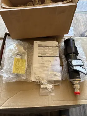 Cex-133a16-357pn Eaton Cex-133a17-357pn Crouse-hinds Series Roughneck Cex Cable Mounted Plug