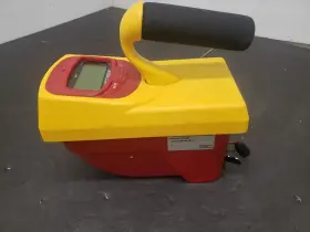 451p-de-si-ryr Fluke Biomedical 451p Ion Chamber Surver Meter / Missing Battery Cover Read