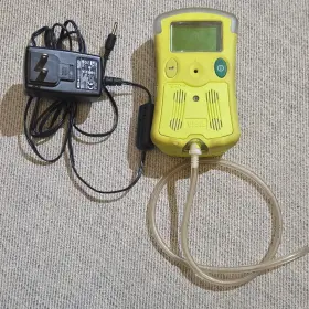 66056 Gmi Visa Gas Detector O2 Lel Co H2s Monitoring Device With Charger