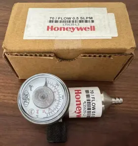 135635-l3 Honeywell New Oem Gas Regulator 70 / Flow 0.5 Slpm 135635l3