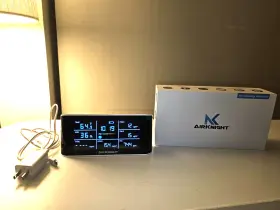 Ak1000 Monitor Airknight 9-in-1 Indoor Portable Air Quality And Co2 - Used
