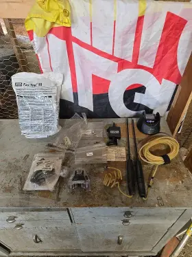 710946 Msa Gas Monitor And Peripheral Lot For Parts