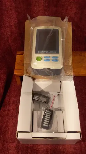 Hhtp21 Omega Air Quality Monitor Pm 2.5 Orig Box And Packaging