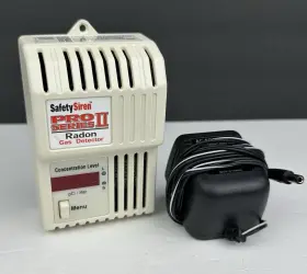 Hs78512 Safety Siren Pro Series Ii Radon Gas Detector Model # With Ac Adapter