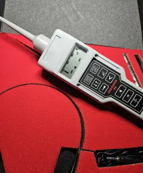 100806 Spectra Gases Gas Check Leak Detector Used