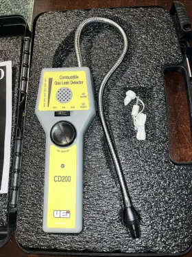 Cd200 Uei 053533503920 Combustible Gas Leak Detector With Manual And Carrying Case